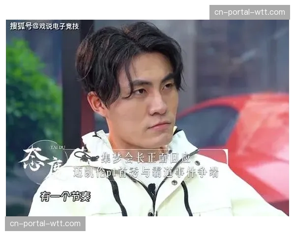 更衣室特写：老帅向年轻队员讲解如何在高节奏失误后保持心态稳定