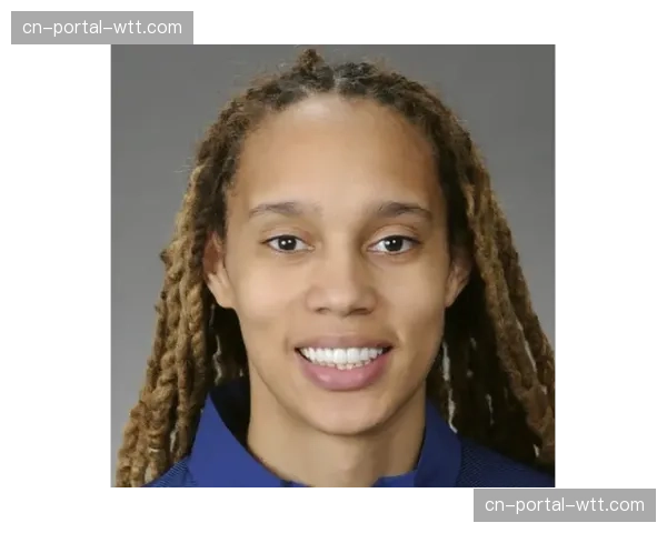 “我需要证明更多”——布兰妮·格里纳在媒体日谈及重返国家队的渴望